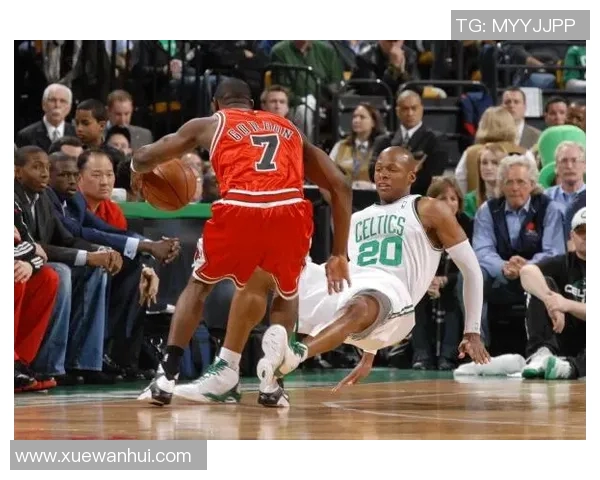 东部半决赛激战骑士与公牛谁能晋级决赛争夺荣耀之路